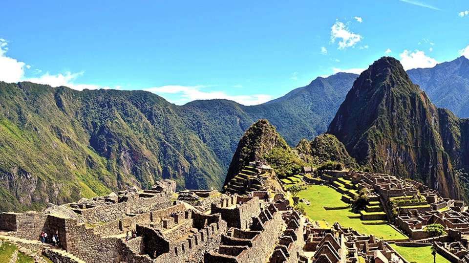 Inca Trail to Machu Picchu: 4-Day Private Tour - Valencia Travel Cusco - Peru