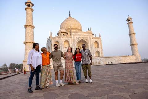 Shopping And Markets Tour: India Experience