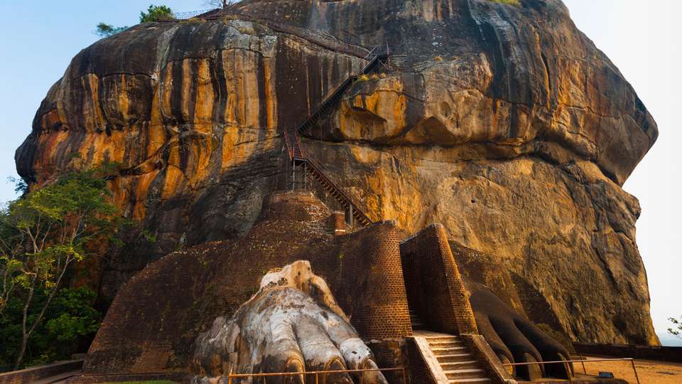 India to Sri Lanka: The Pink City & Spice Gardens - G Adventures - India