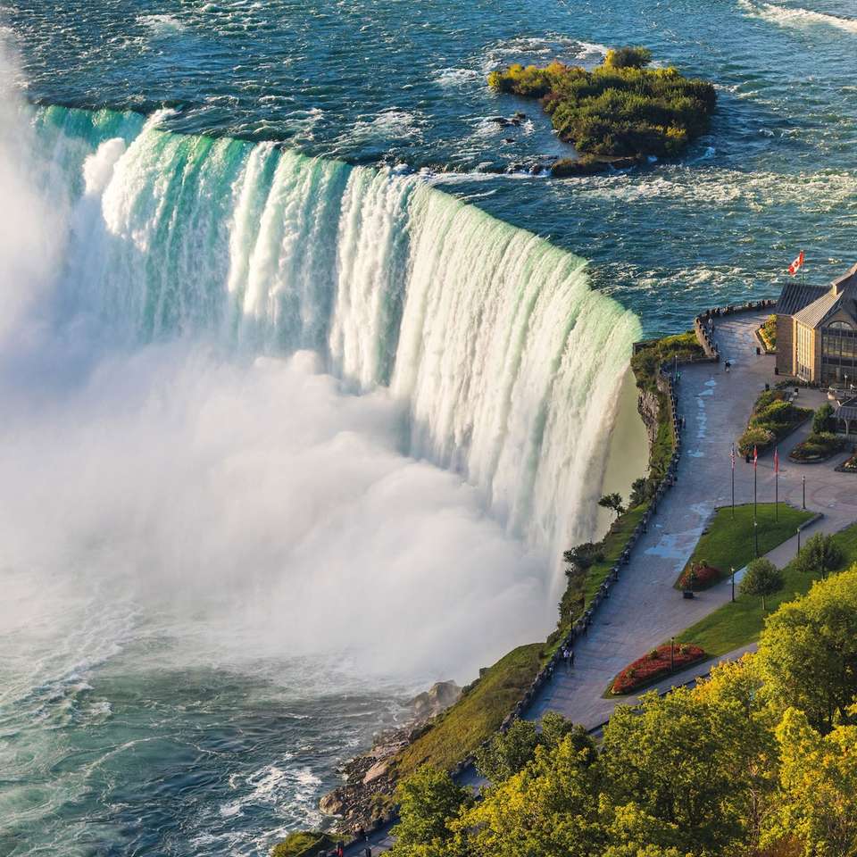 Indulgence in Eastern Canada - Luxury Gold - Canada - Image 6