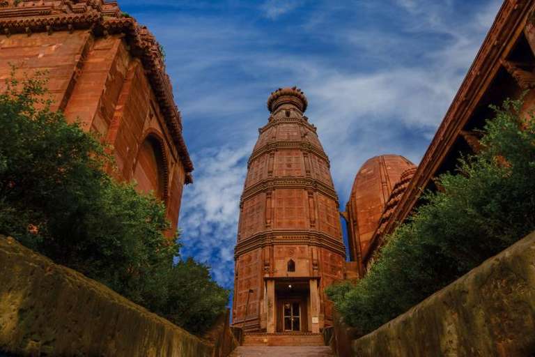Indus Domes, Deserts & Islamabad trip - alternative tour available