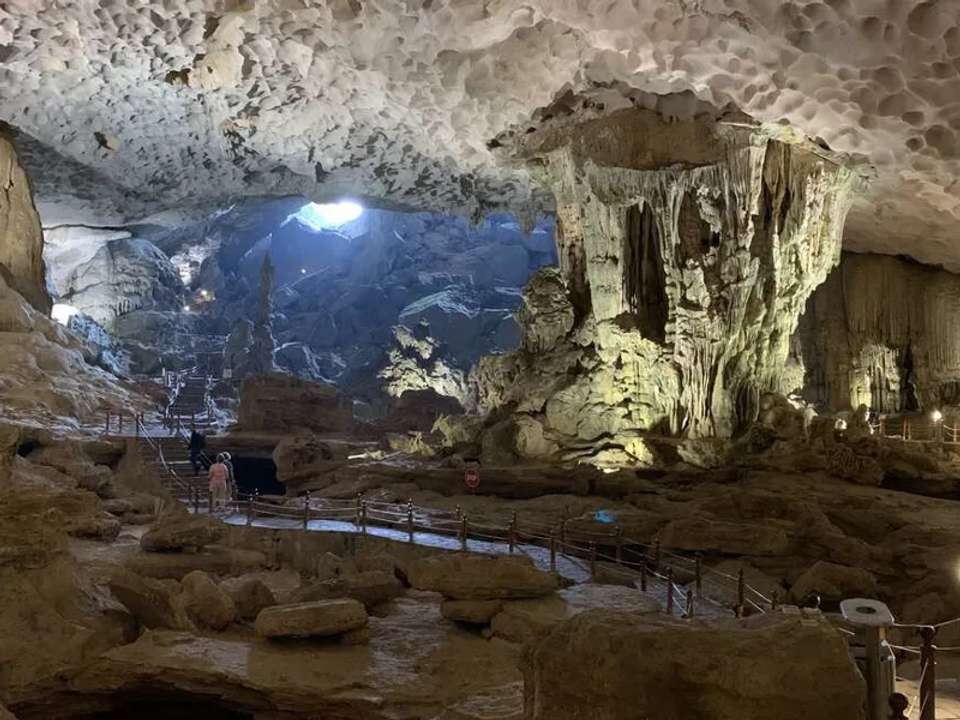 Image 2 of 22