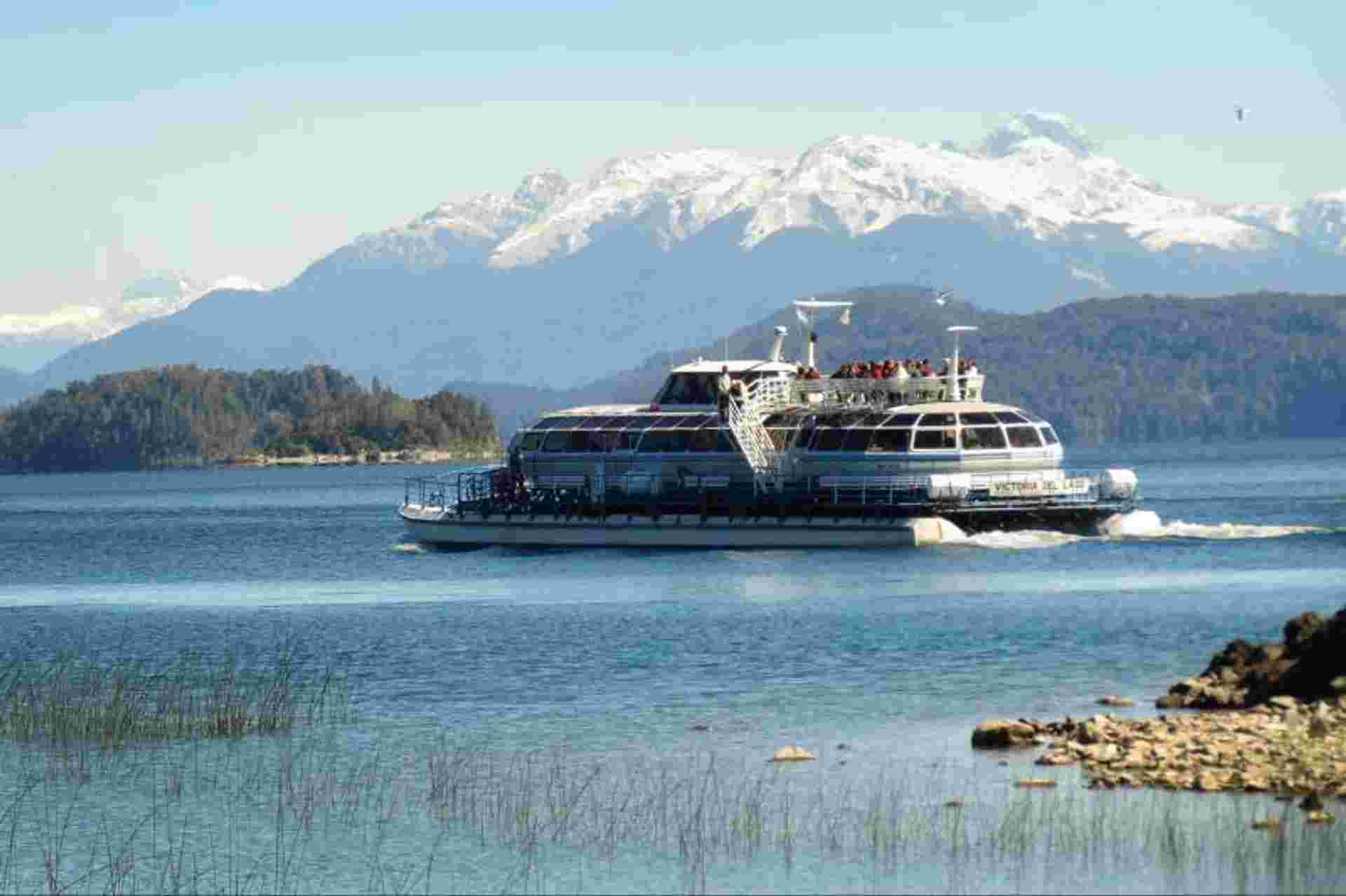 International lake-crossing to Chile from Bariloche