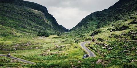 Ireland Explorer Tour: Ireland Family Journey: Castles, Folklore & Gaelic Traditions