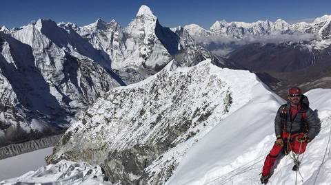 Island Peak Climb With Everest Base Camp Trek - 14 Days