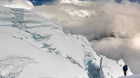 Island Peak Climbing & Everest Base Camp Trek - Winter Tours