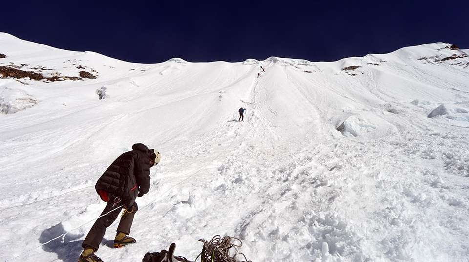 Island Peak Climbing + Everest 3 High Passes Trek - Friends Adventure Team Pvt. Ltd - Nepal - Image 3