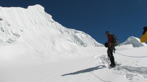 Image 2 of 6