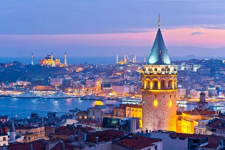 Explore Istanbul’s Old Town! 4 Days With Hotel, Tours & Transfers trip - alternative tour available