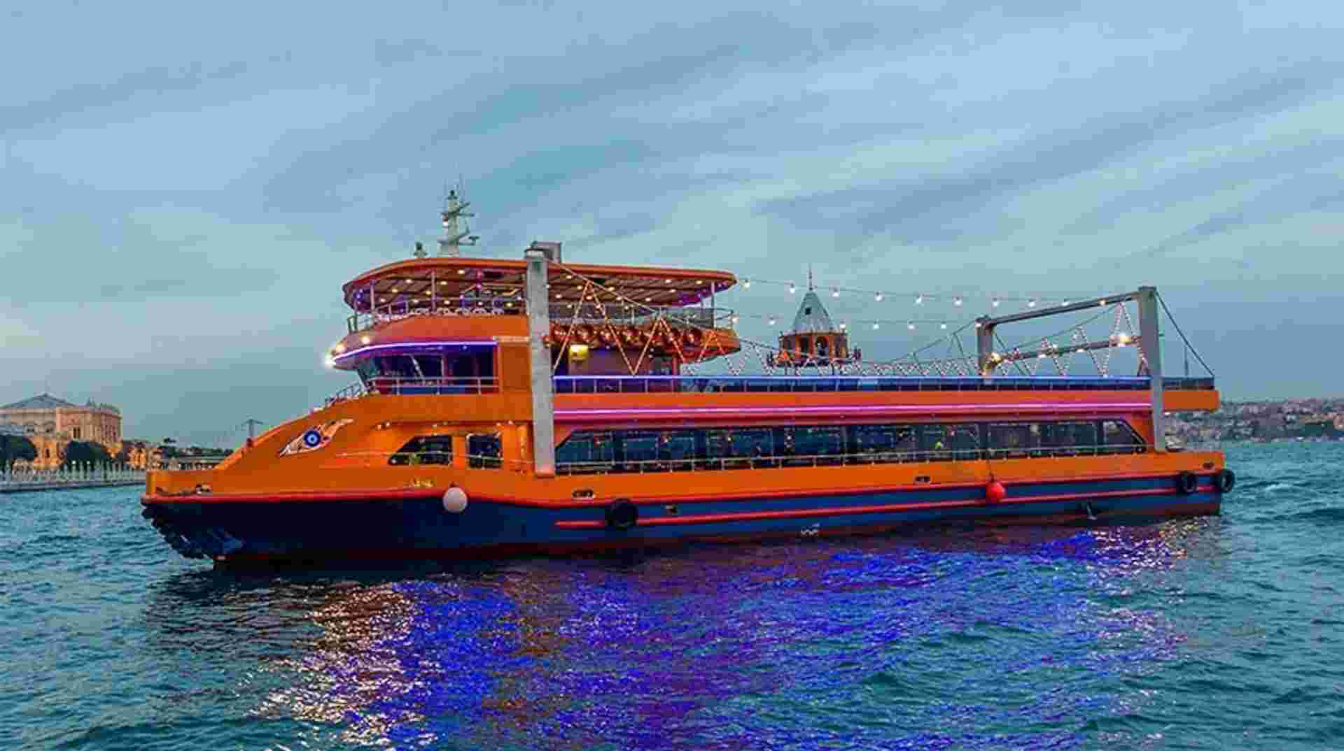 Istanbul Bosphorus Dinner Cruise and Turkish Night Shows