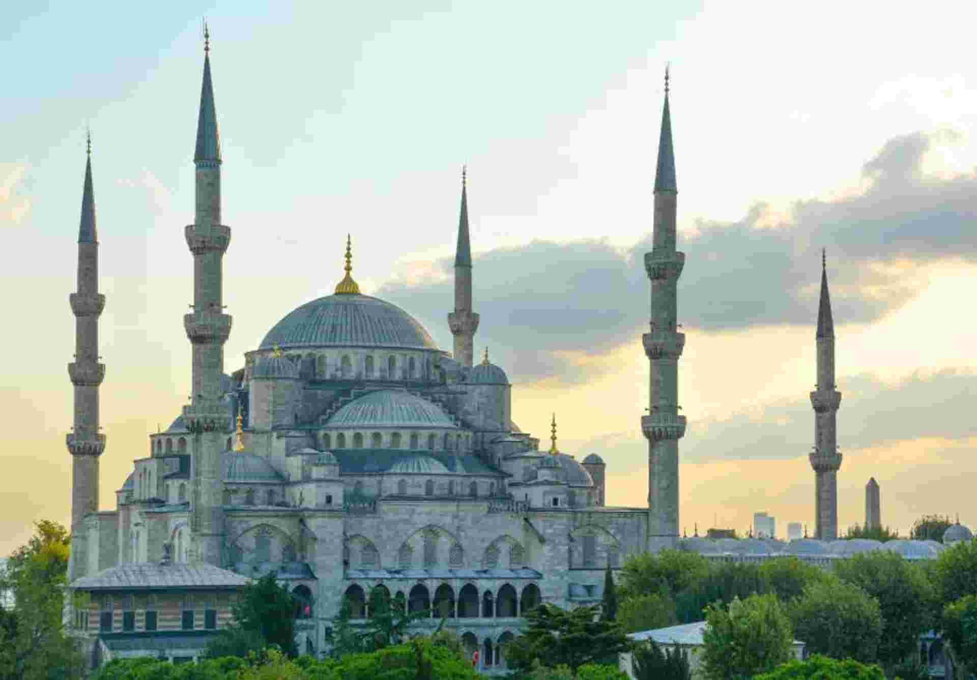 Istanbul To Singapore (26 Weeks)