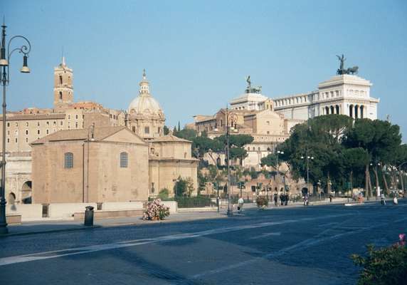 Image 2 of 7