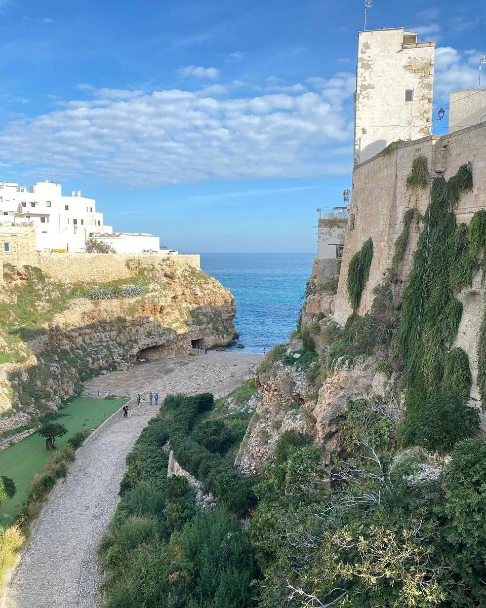 Italy Coast to Coast by E-bike: Puglia to Amalfi Coast - Exodus Adventure Travels - Italy - Image 14