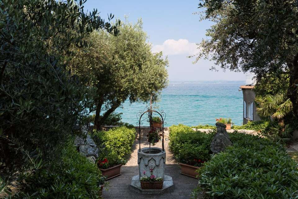 Italy Express: Lake Garda - Intrepid Travel - Italy - Image 9