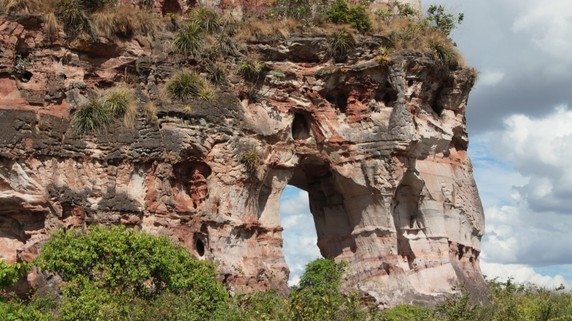 Image 5 of 6