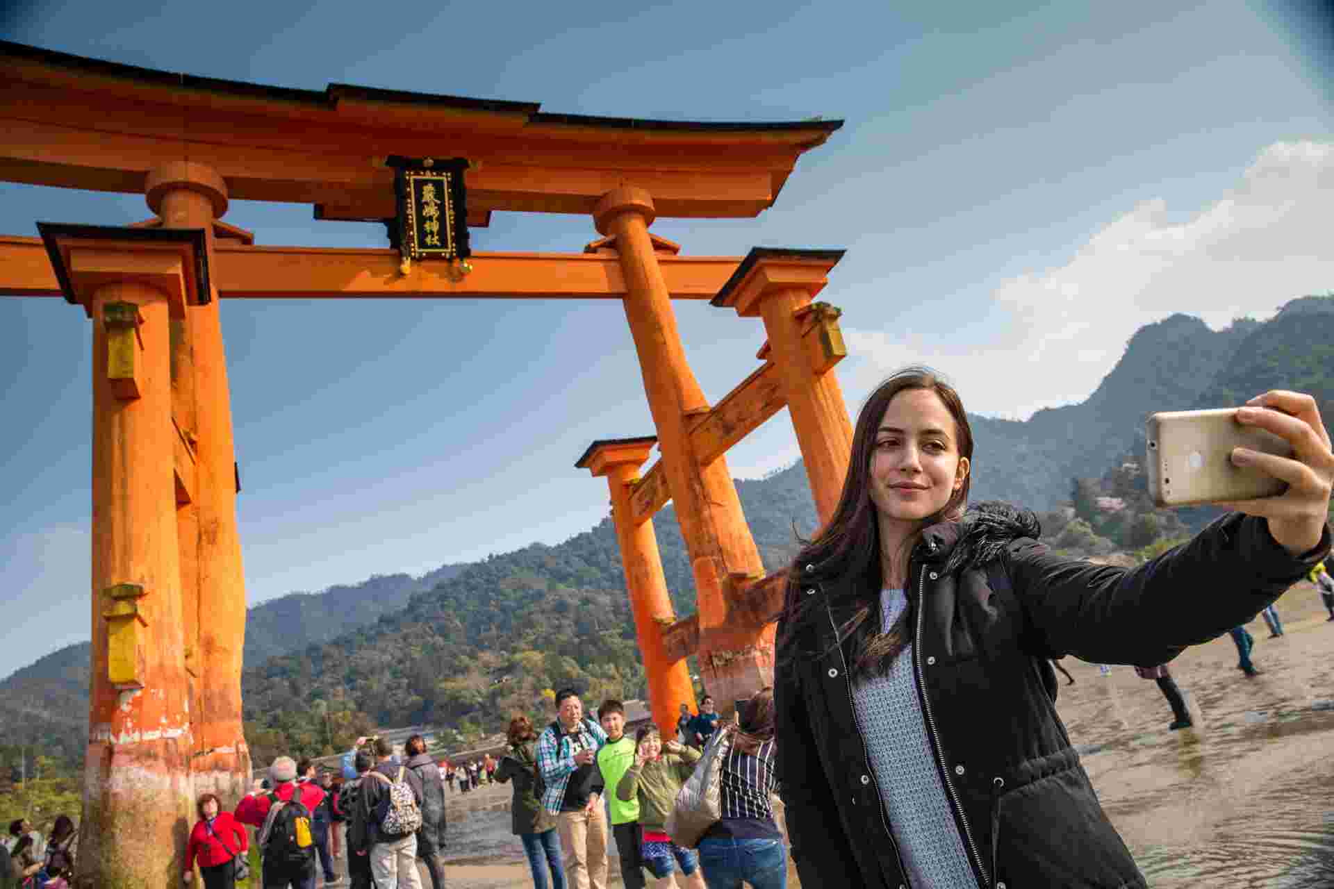 Japan: Castles & Cuisine