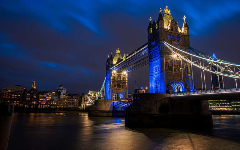 Journey Through Historic England's Heart - 4 days trip - alternative tour available