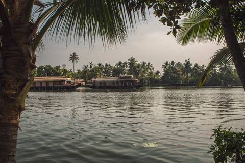 Asia Guided And Escorted Tours: Kerala: Beaches & Backwaters