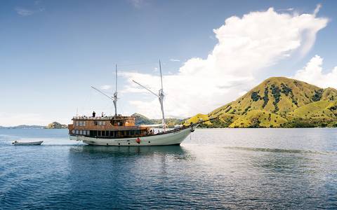 Indonesia Local Boat Rides Tour: Komodo & Flores Sail