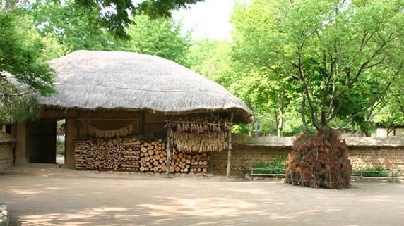 Image 4 of 6