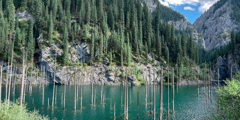 Bishkek Explorer Tour: Kyrgyzstan & Kazakhstan: Colourful Canyons & Nomadic Living