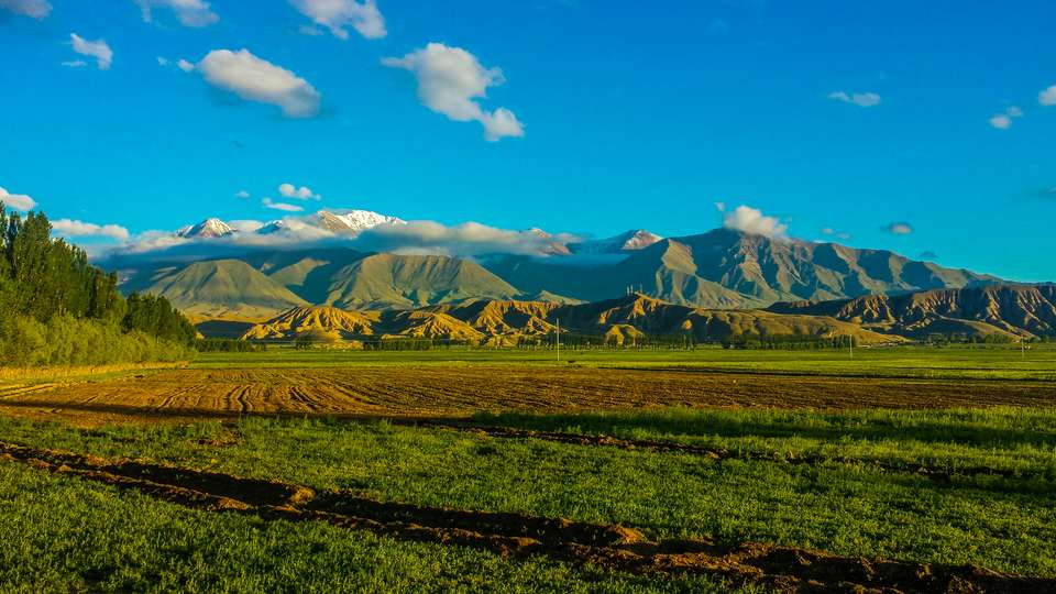 Kyrgyzstan Walking Explorer - Exodus Adventure Travels - Kyrgyzstan - Image 2
