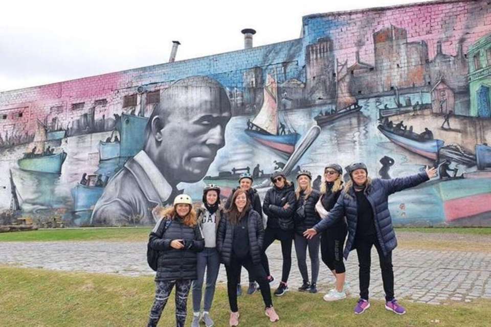 Street Art Bike Tour in La Boca and Barracas - Tangol Tours - Argentina - Image 2