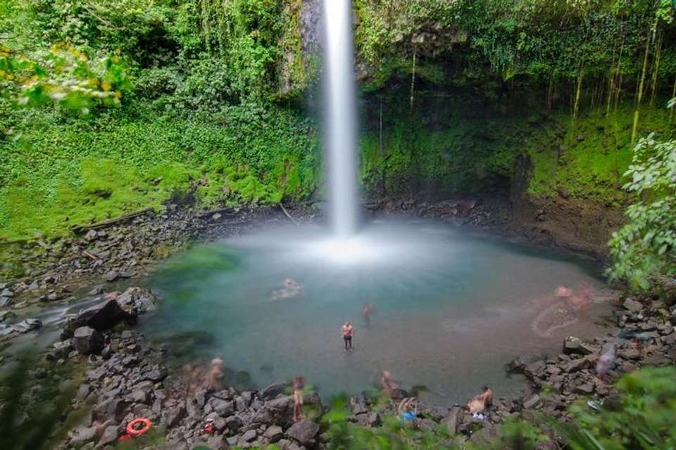 La Fortuna Waterfall Guide Hike - Destination Services - Costa Rica - Image 5