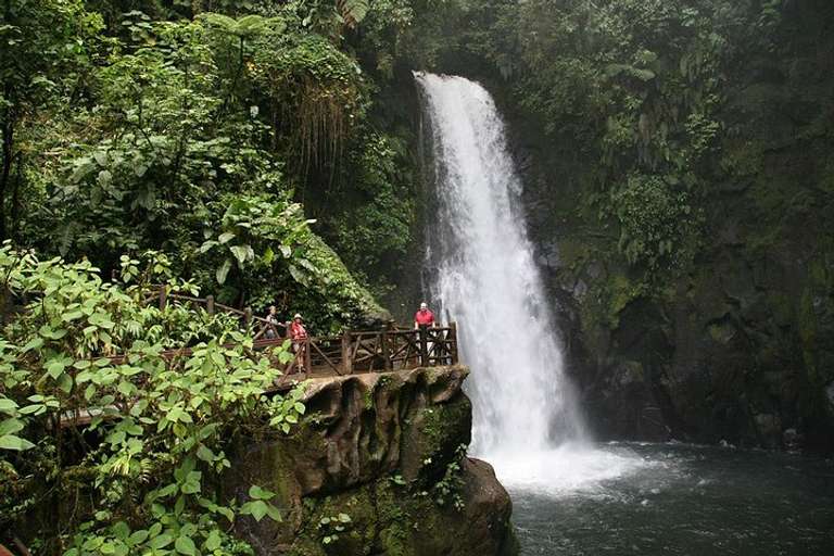 La Paz Waterfall Gardens From San José - 7 hours