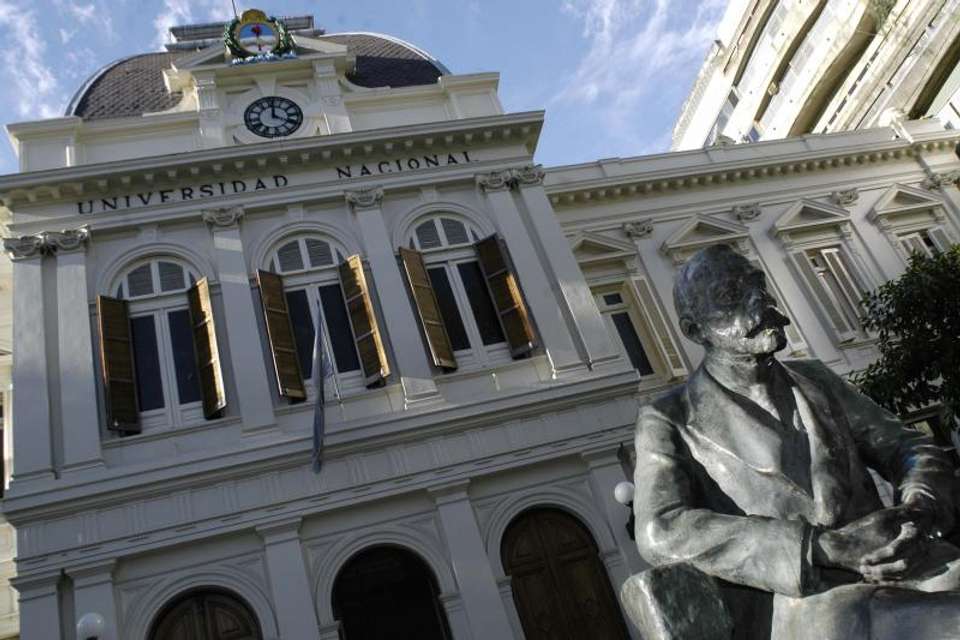 La Plata City Tour from Buenos Aires - Tangol Tours - Argentina - Image 5