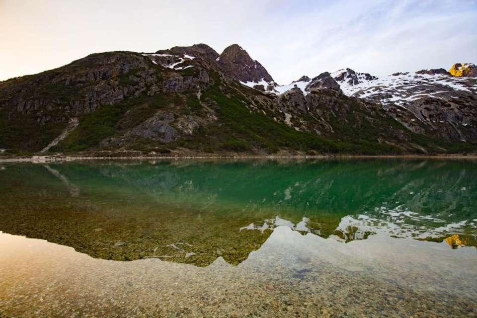 Laguna Esmeralda Trekking - Tangol Tours - Argentina - Image 2