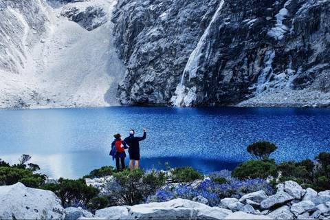 Lake 69 Trek Day Tour - White Mountain Range