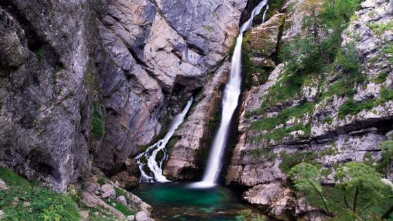Image 4 of 4