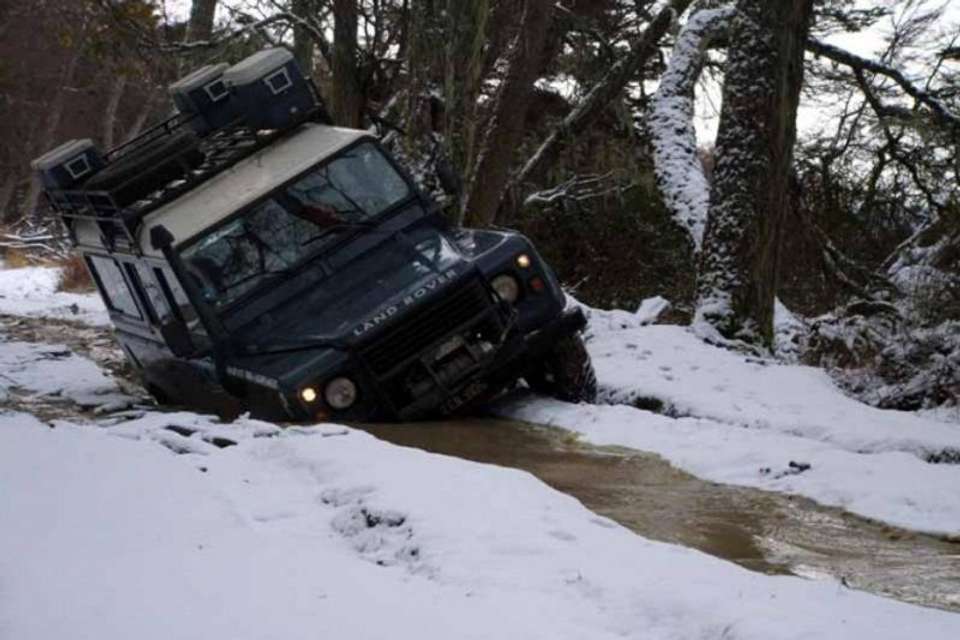 Lakes Off Road from Ushuaia - Escondido And Fagnano Lakes - Tangol Tours - Argentina - Image 2