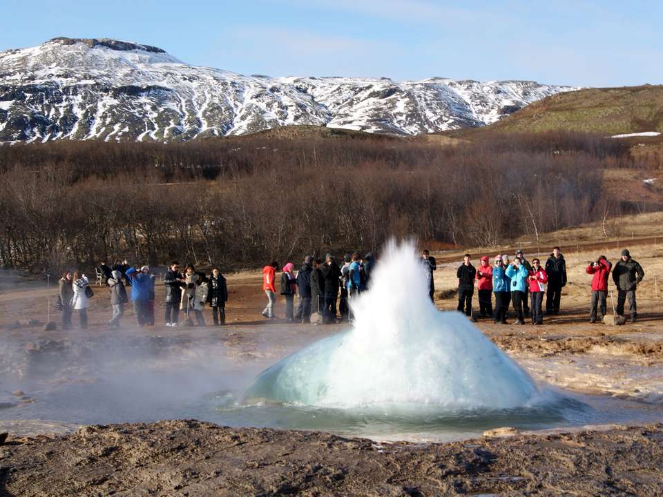 Land of the Northern Lights Comfort - 5 days - On The Go Tours - Iceland - Image 3