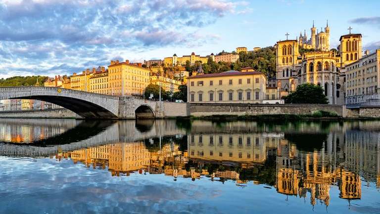 Lands of Provence, a sensory cruise through heritage and gourmet delights (port-to-port cruise)