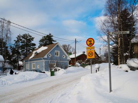 Finland Eco Tours: Lapland Adventure & Glass Igloo - 5 Days