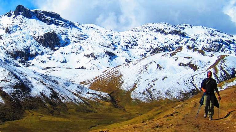 Peru Train Tour: Lares Trek and Machu Picchu Tour