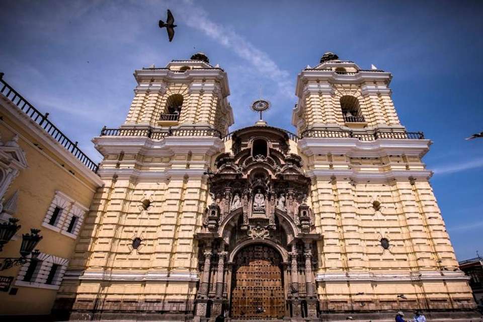 Lima city tour and Pisco Sour tasting - Tangol Tours - Peru - Image 6