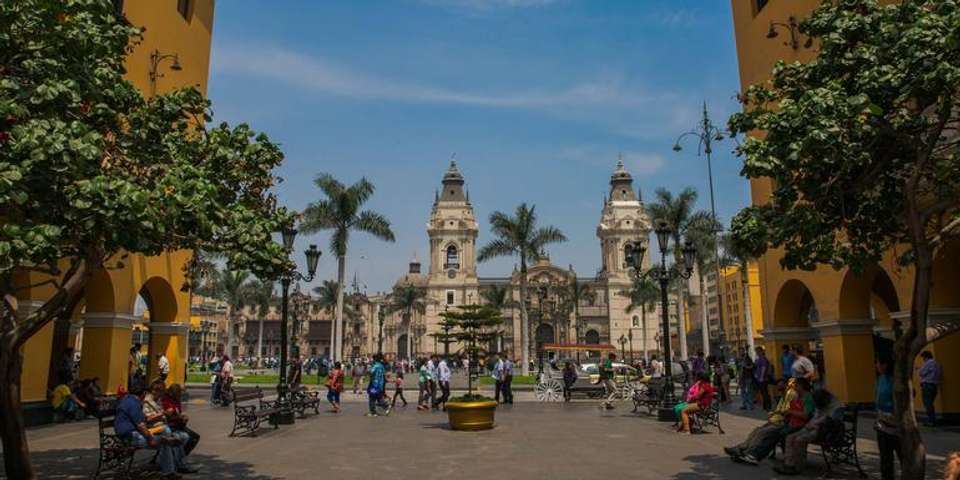 Lima Day Tour: Highlights and Insiders Tour (full day) - undefined - Image 1