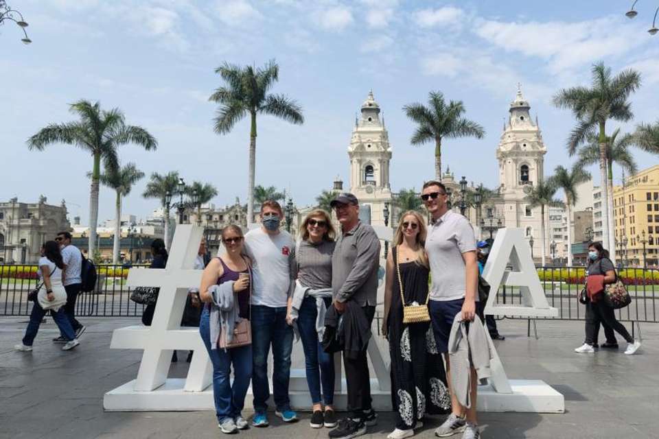 Lima Walking Tour and Catacombs - Tangol Tours - Peru - Image 7
