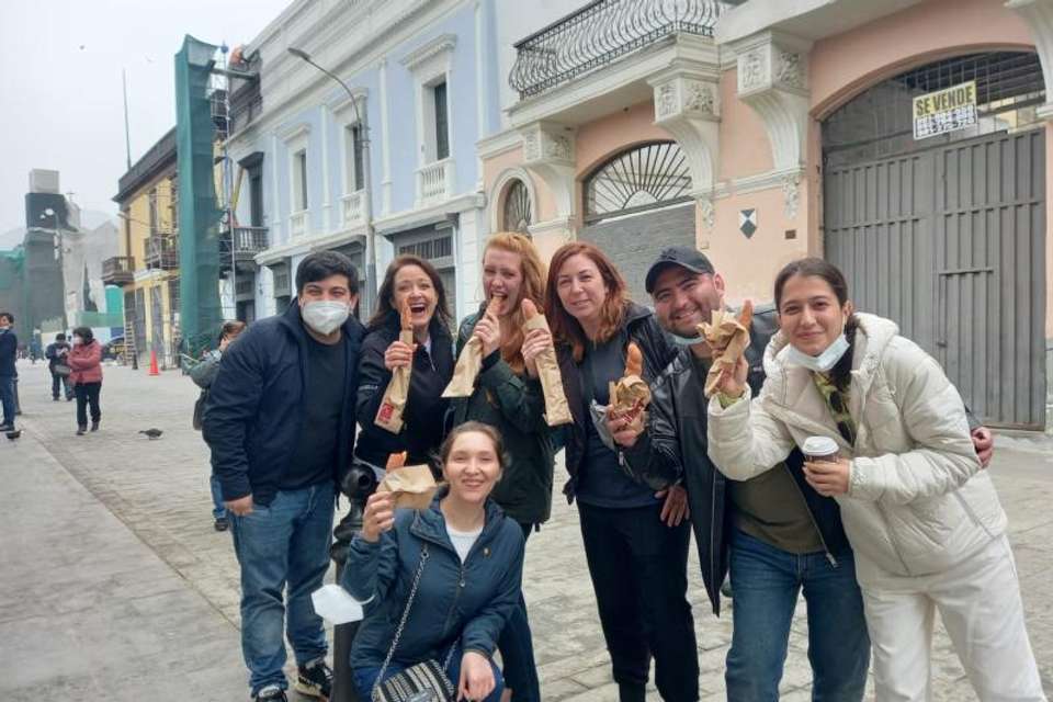 Lima Walking Tour and Catacombs - Tangol Tours - Peru - Image 9
