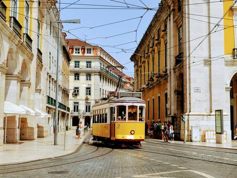 Lisbon, Evora & Algarve - 9 Days