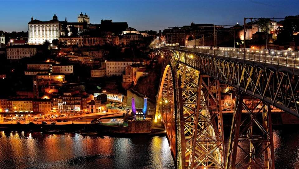 Lisbon, Porto and the Douro valley (Portugal) and Salamanca (Spain) (port-to-port cruise) - Croisieurope - Portugal - Image 3