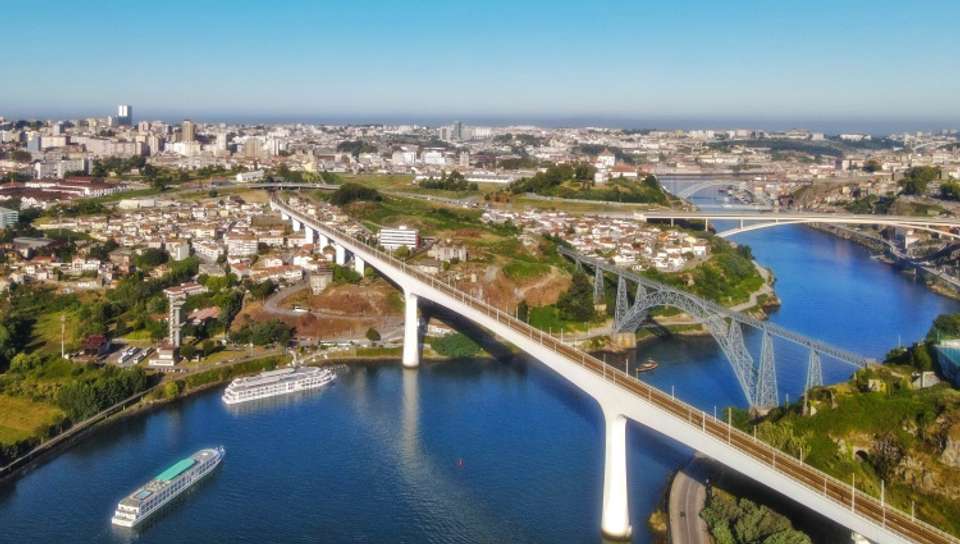 Lisbon, Porto and the Douro valley (Portugal) and Salamanca (Spain) (port-to-port cruise) - Croisieurope - Portugal - Image 8