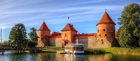 Lithuania And Poland Guided Cycle