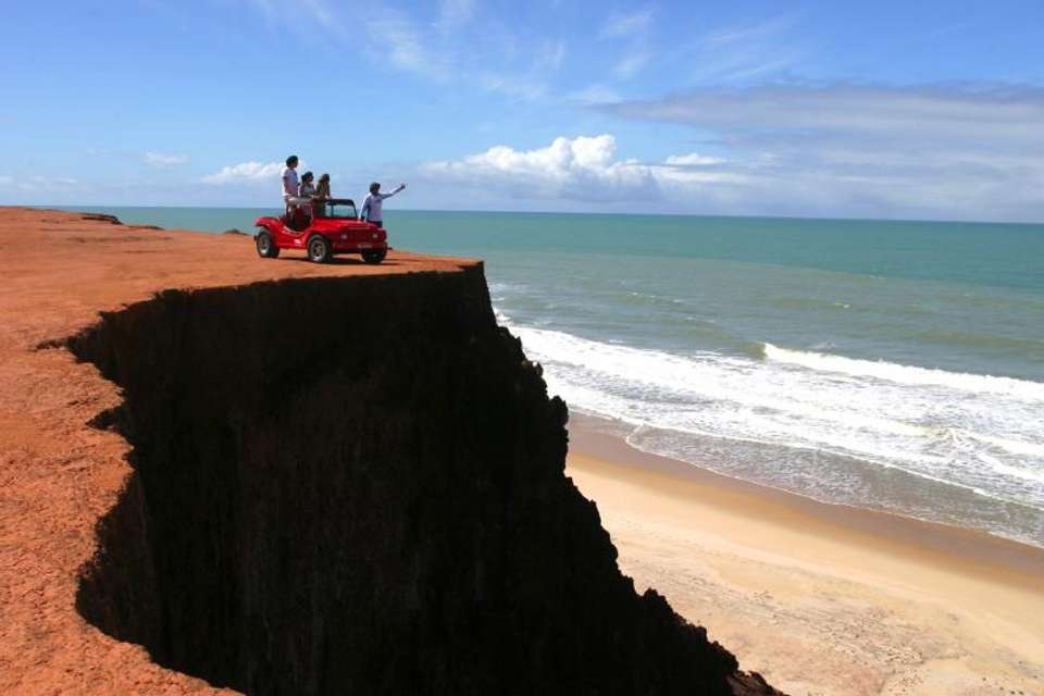 Litoral Sul Vip Tour In A 4X4 - Tangol Tours - Brazil - Image 1
