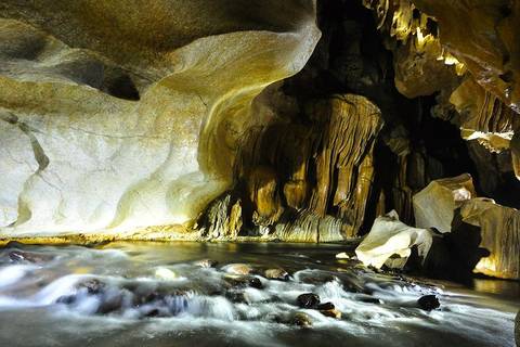 Hanoi Active And Outdoor Tour: Lo Mo Cave Expedition 3 Days 2 Nights