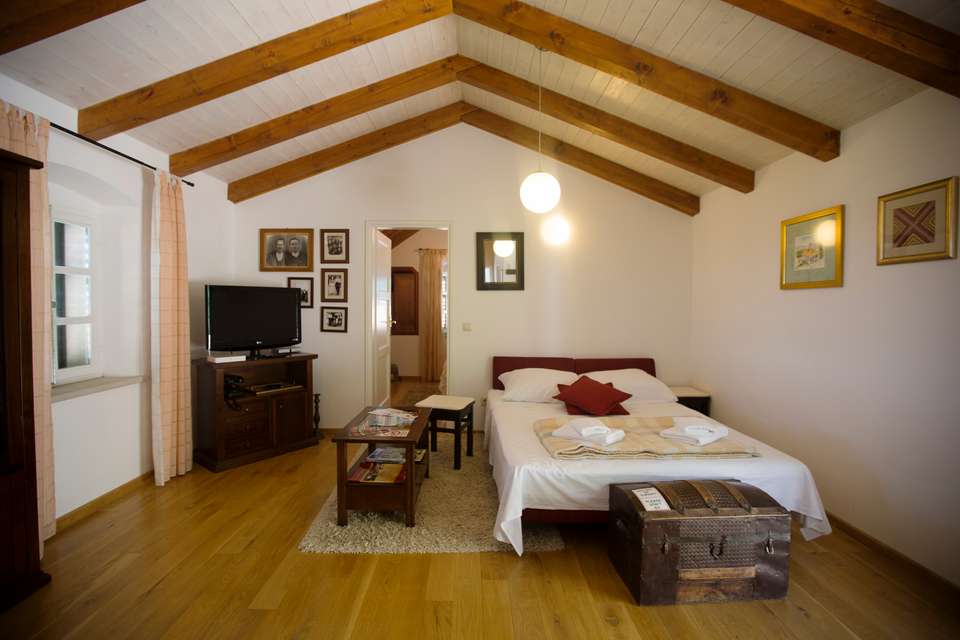 Local Living Croatia – Southern Dalmatia - G Adventures - Croatia - Image 7