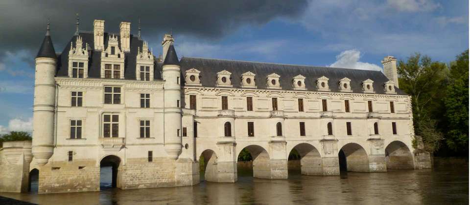 Loire Valley Cycle - Utracks - France - Image 5